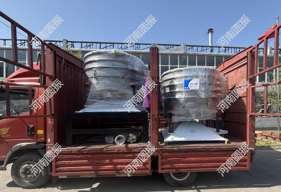 山東省2臺搖擺篩裝車，今日發貨